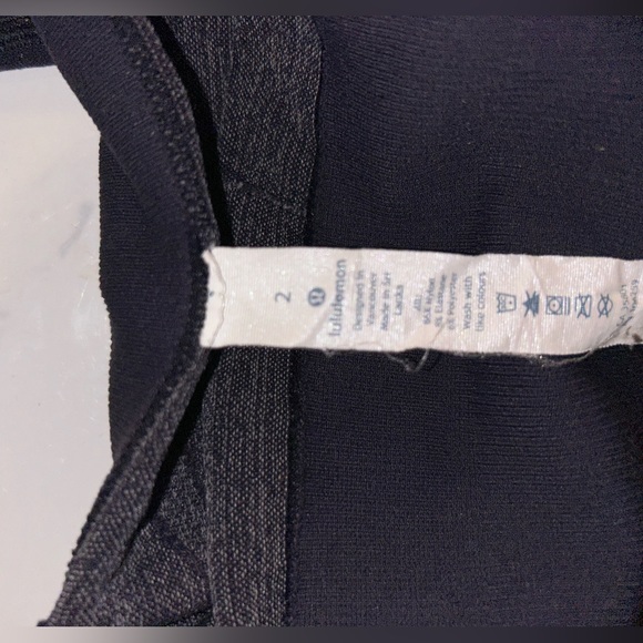 Women’s lululemon Leggings - Picture 3 of 4